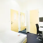Garner - Checkpoint Charlie By Ihg 酒店 4*
