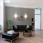 Garner - Checkpoint Charlie By Ihg 酒店 4*