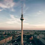 酒店 Garner - Checkpoint Charlie By Ihg 4*