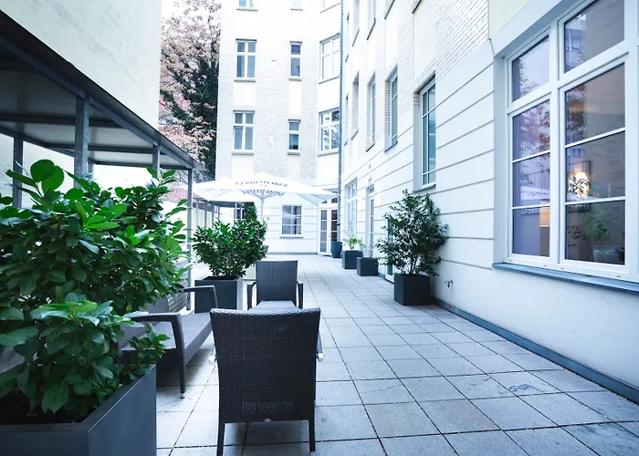 Garner - Checkpoint Charlie By Ihg Hotel 4*
