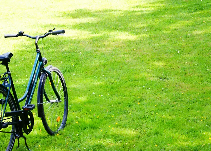 Garner - Checkpoint Charlie By Ihg