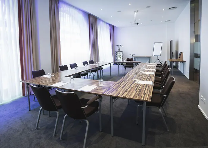 Garner - Checkpoint Charlie By Ihg Berlín