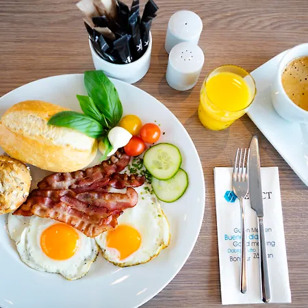 Garner - Checkpoint Charlie By Ihg