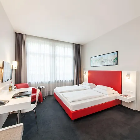 Garner - Checkpoint Charlie By Ihg 4*