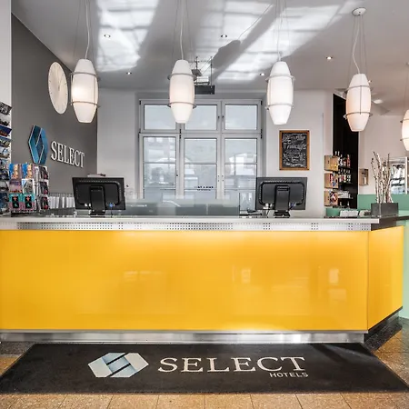 Garner - Checkpoint Charlie By Ihg 4*