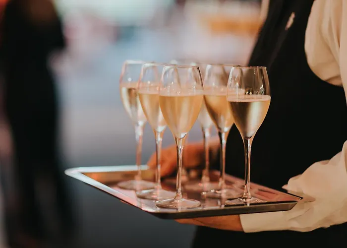 Garner - Checkpoint Charlie By Ihg Hotell 4*