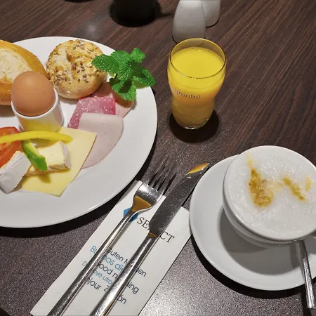 Garner - Checkpoint Charlie By Ihg Hotel