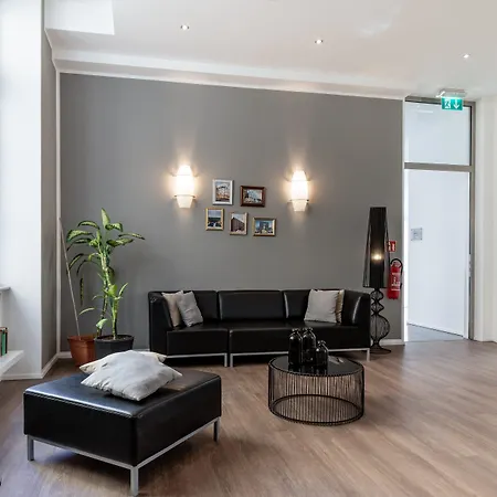 Garner - Checkpoint Charlie By Ihg Hotel 4*