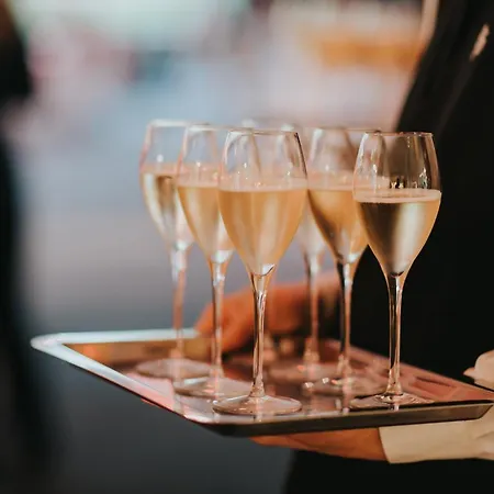 Garner - Checkpoint Charlie By Ihg Hotel 4*