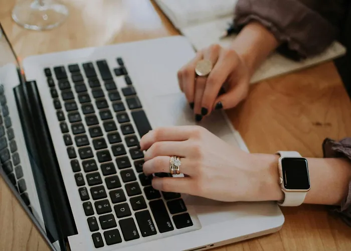 Garner - Checkpoint Charlie By Ihg